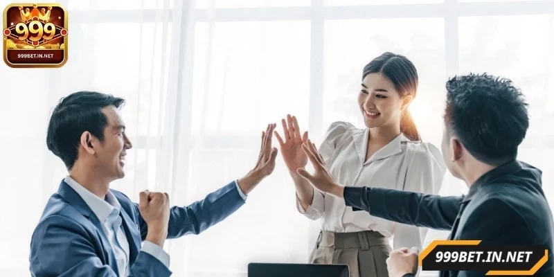 ve-chung-toi-kham-pha-su-menh